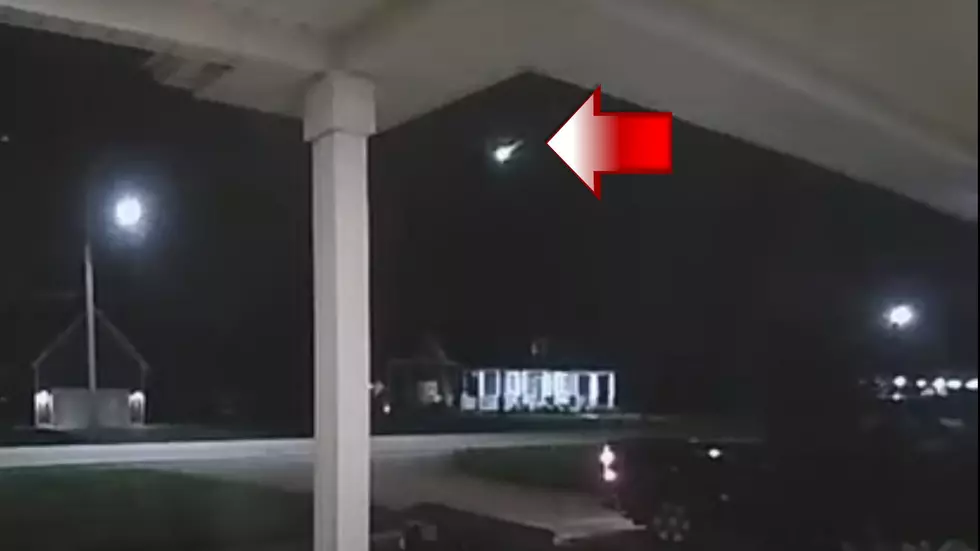 Videos Show Huge Fireball Seen by Hundreds Over Illinois
