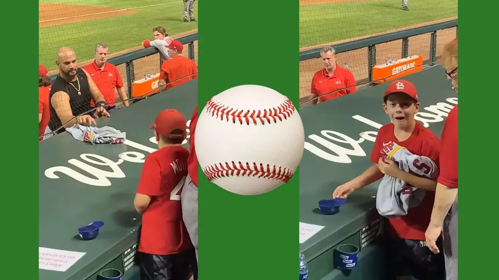 Watch Albert Pujols Give His Jersey to a Young Cardinals Fan