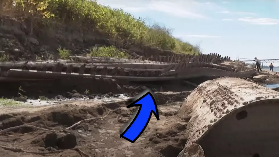 Drought Reveals Century Old Shipwreck Hidden in Mississippi River