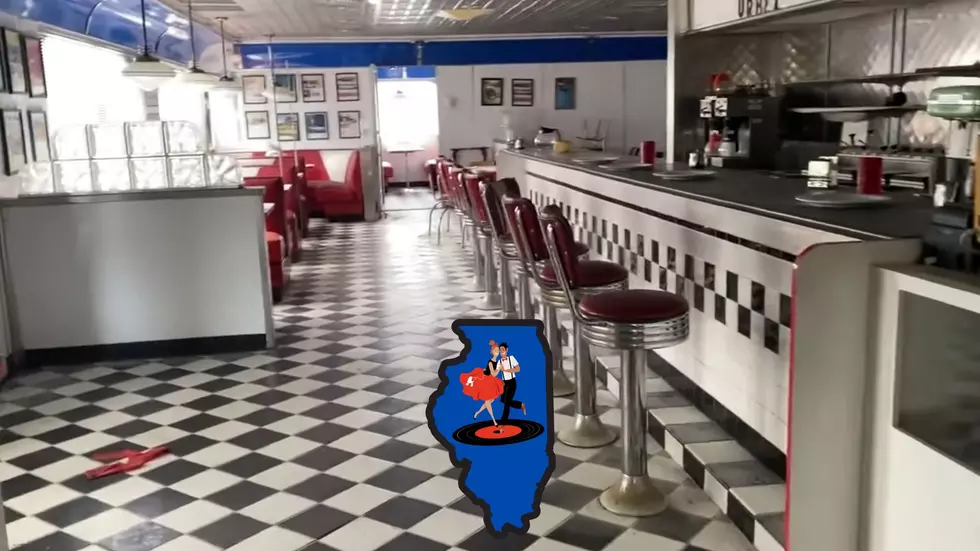 Forgotten Illinois 50&#8217;s-Themed Diner Has Been Vacant for a Decade