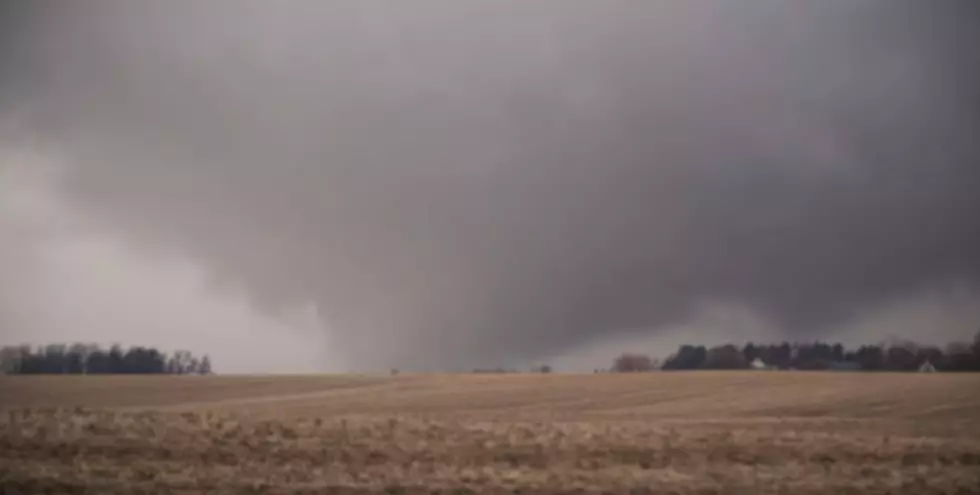 Watch a Huge &#038; Rare Tornado that Roared Across Iowa Monday