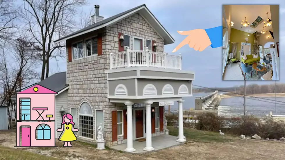 Is This a Missouri Dollhouse Overlooking the Mighty Mississippi?