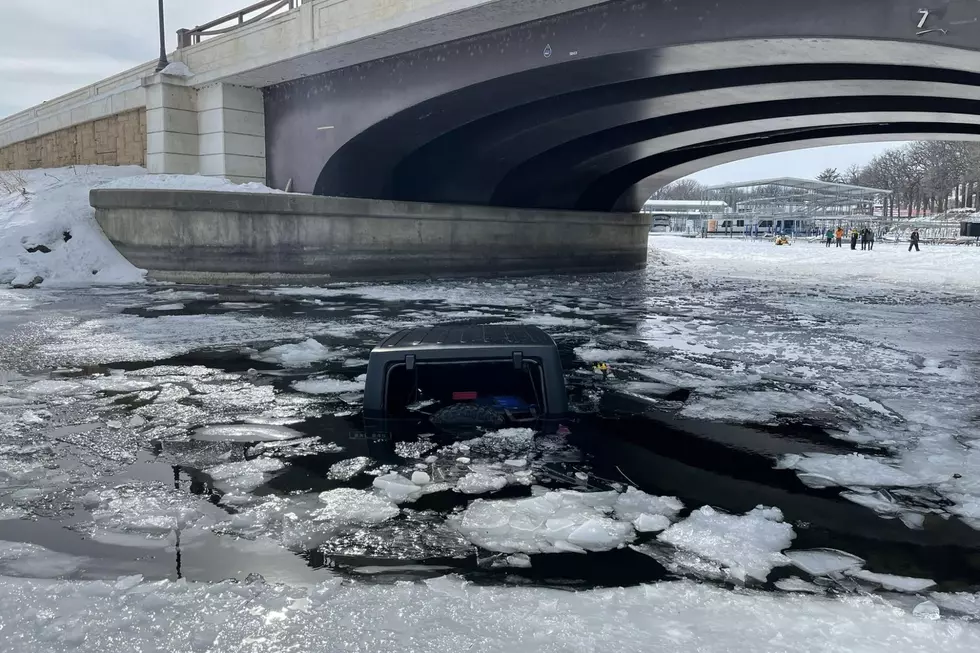 Brave Iowa Teen Jumps into Frozen Lake to Save Man and His Dog