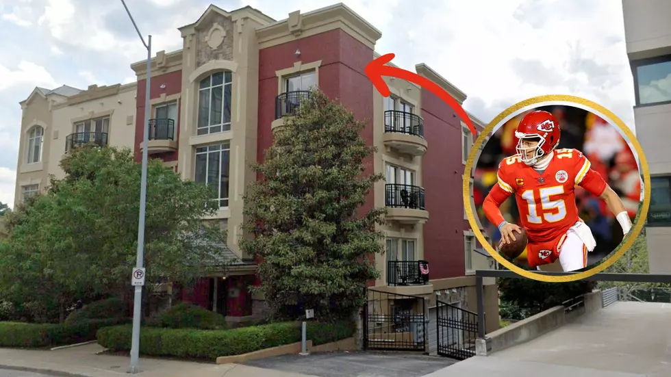 See Inside KC Chiefs QB Patrick Mahomes Ritzy Kansas City Condo