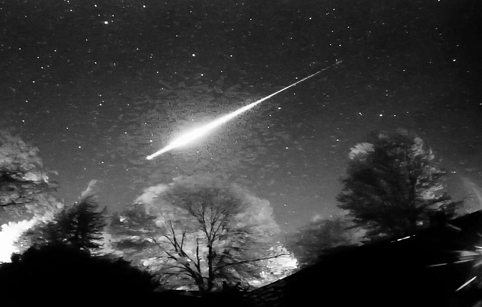 Watch Brilliant Perseid Meteors Zoom Across the Missouri Sky