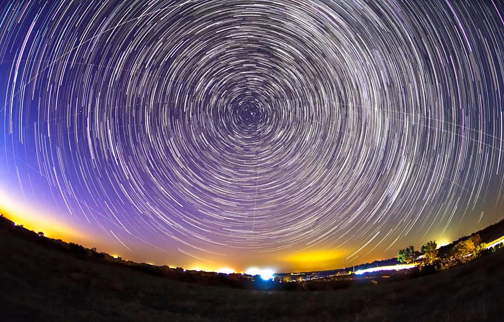 Watch Time-lapse of Dazzling Star Trail Captured Over Missouri