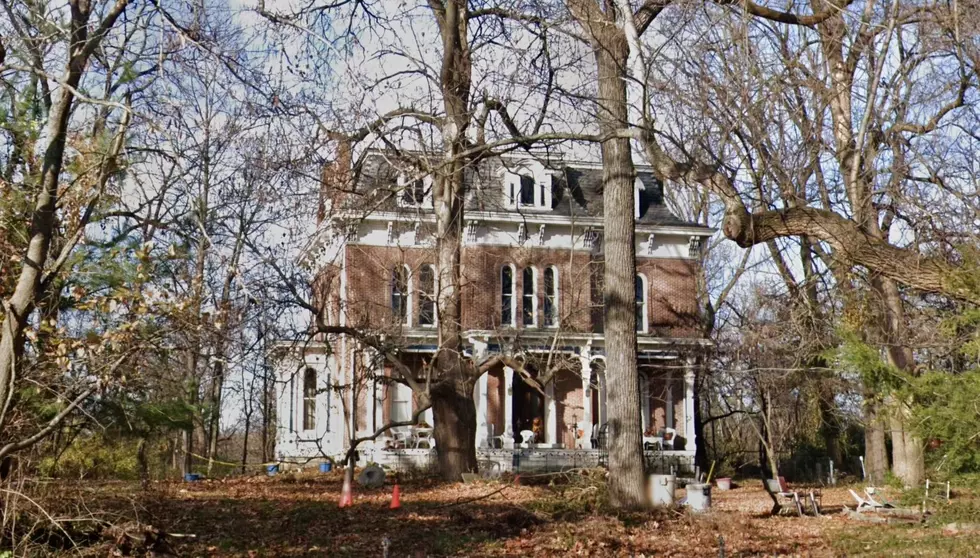 The 10 Most Famous Haunted Sites in Illinois