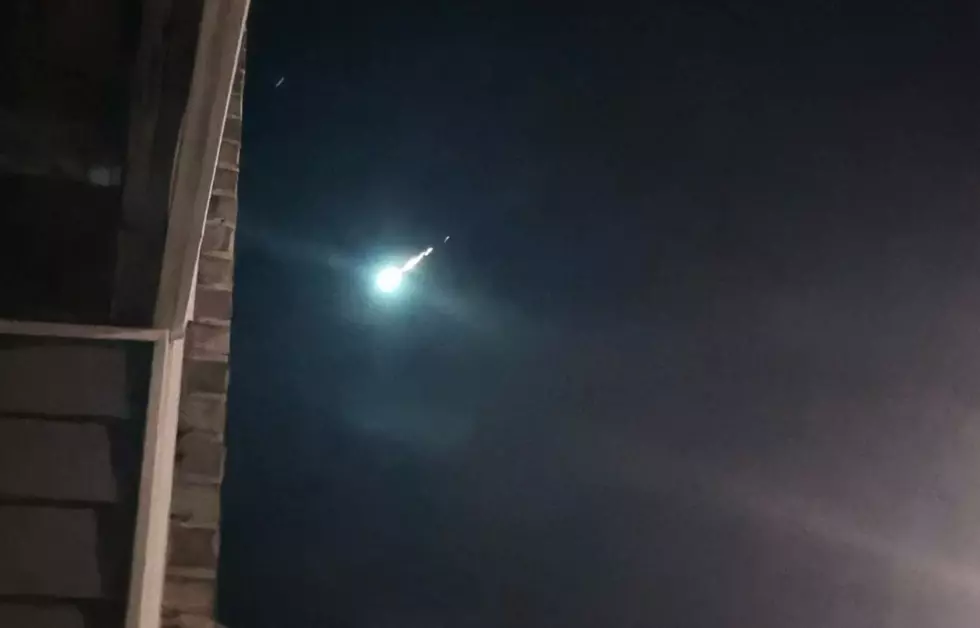 Hundreds Spot Huge Green Meteor Over Missouri and Illinois