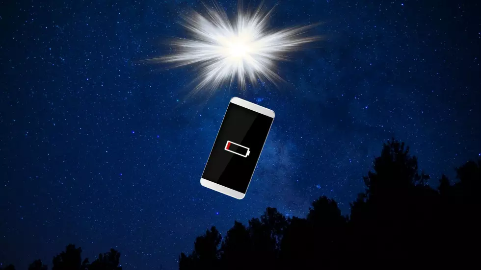 Illinois Witness Sees Weird Flash, Then Smartphone Suddenly Dies