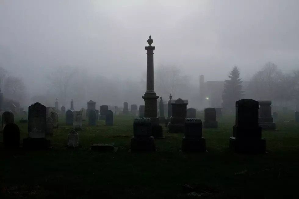 12 Illinois Cemeteries With Stories That Will Give You Chills