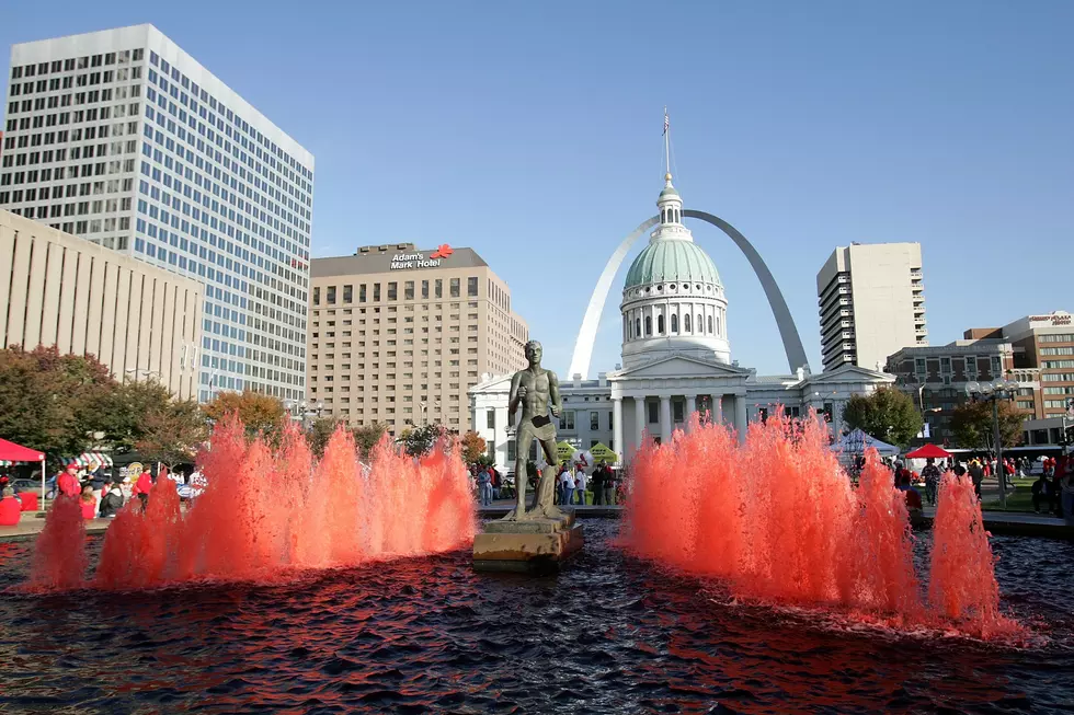 St. Louis Crews Cleaning Up City Before the Playoffs