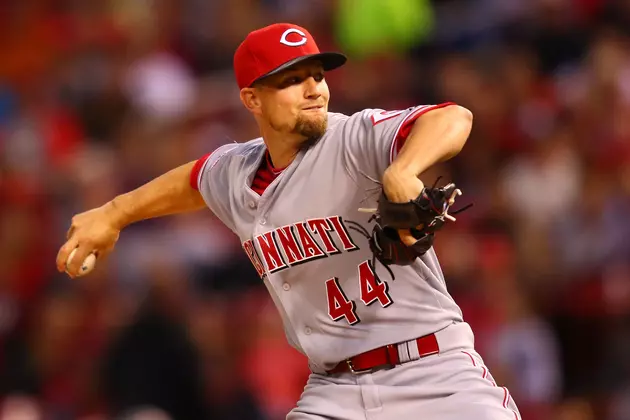 Cardinals Sign Free Agent Pitcher Mike Leake