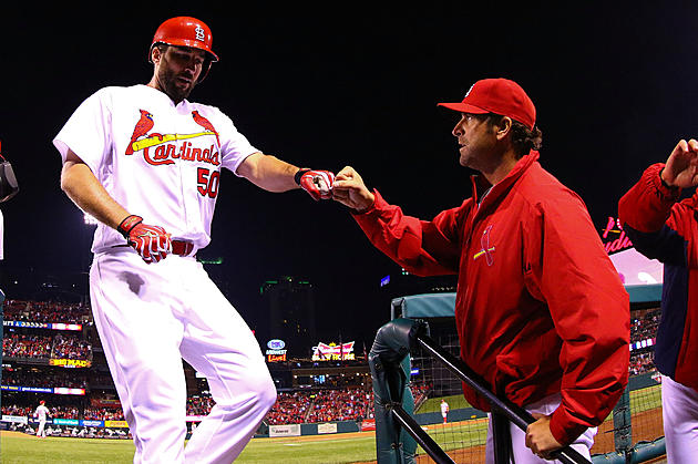 Wainwright, Cardinals Power Up in 10-3 Win Over Phillies