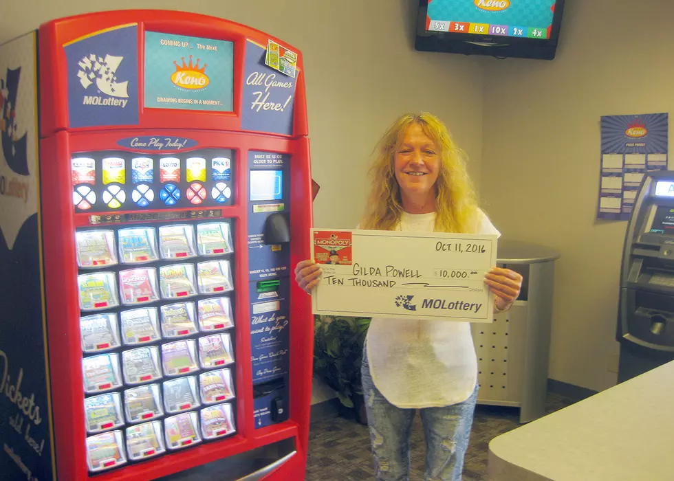 Hannibal Woman Wins $10,000 MO Lottery Scratchers Prize