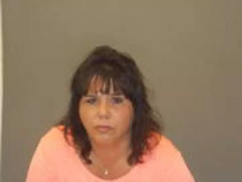 New London Woman Arrested on Theft Charges