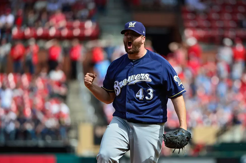 Albers hangs on for 1st save as Brewers top Cards 3-2