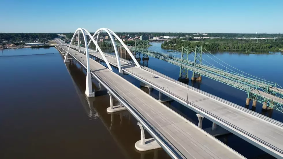 This Illinois Mississippi River Bridge is Up for a National Award