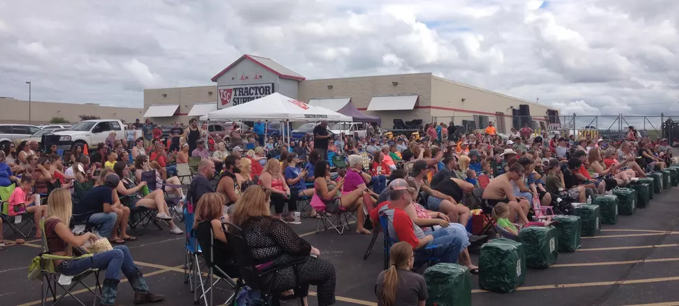 The Lonestar Concert in Sedalia Was Awesome! [Photos + Video]