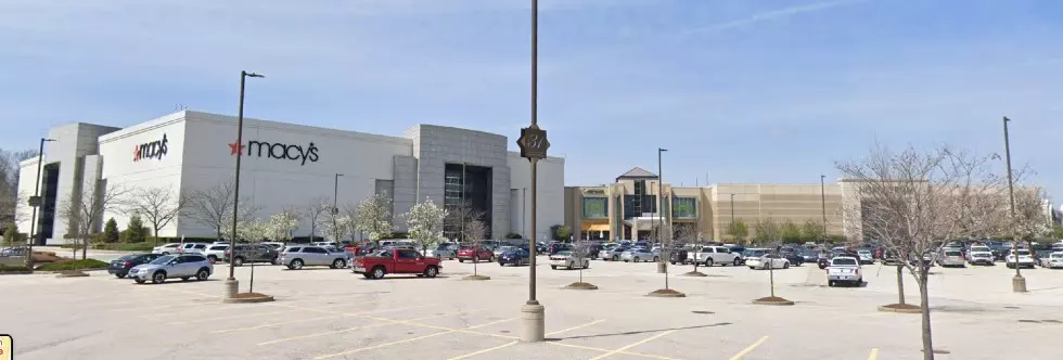Two Shot at St. Louis Mall