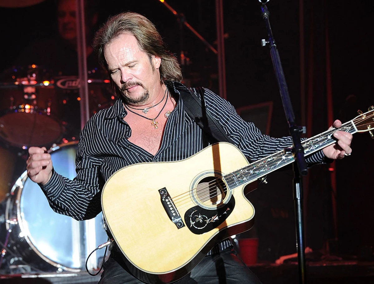 Here's How You Can Win Tickets to See Travis Tritt in Arrow Rock