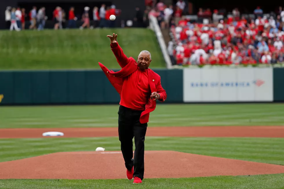 Jefferson City Welcomes St Louis Cardinal Ozzie Smith.  Why Was He There?