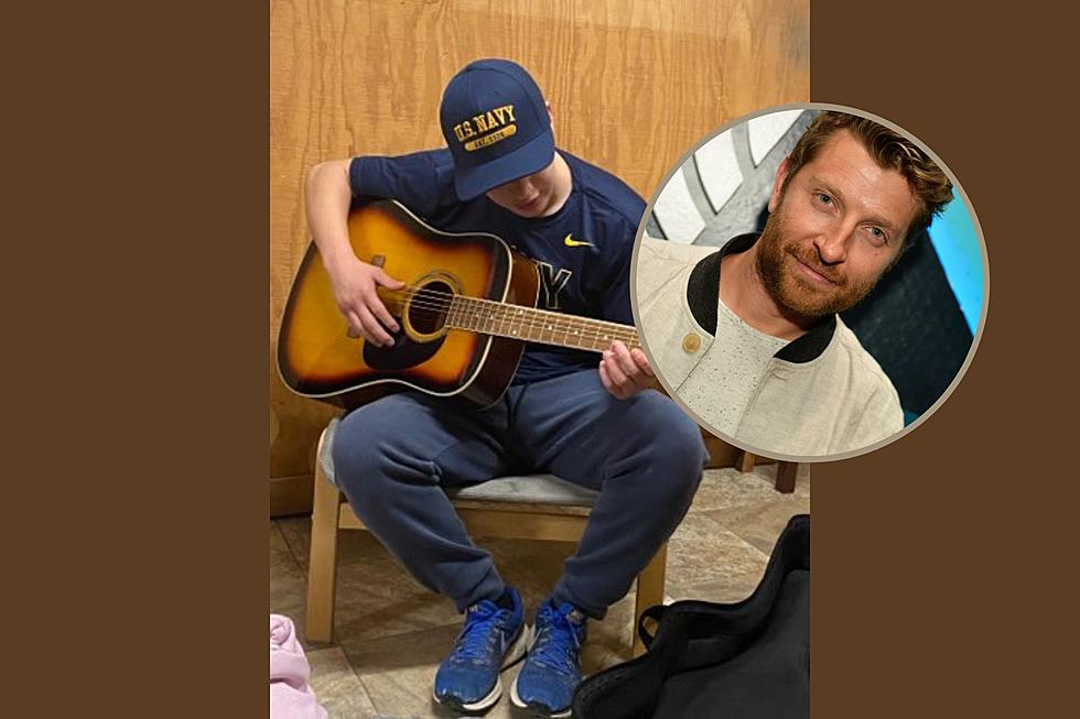 Country Star Gives Foster Kid A Little Bit of Support