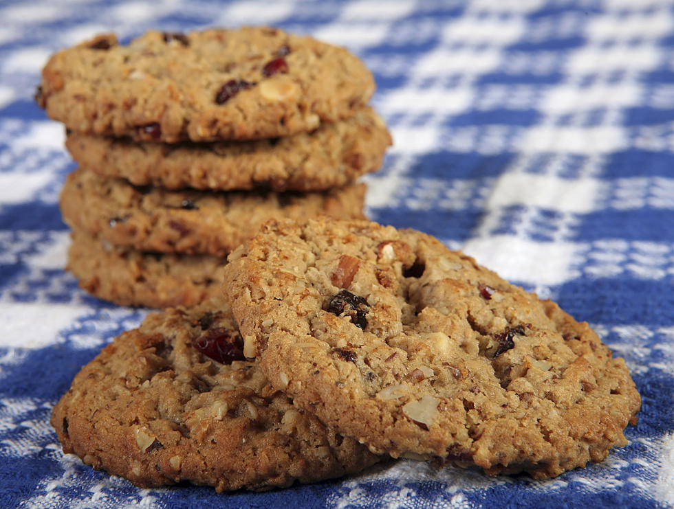 Are Oatmeal Cookies The Most Deceptive, Evil Snack Ever?