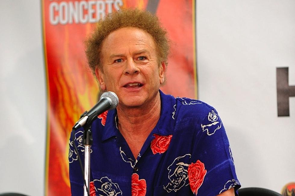 Art Garfunkel to Release ‘The Singer’