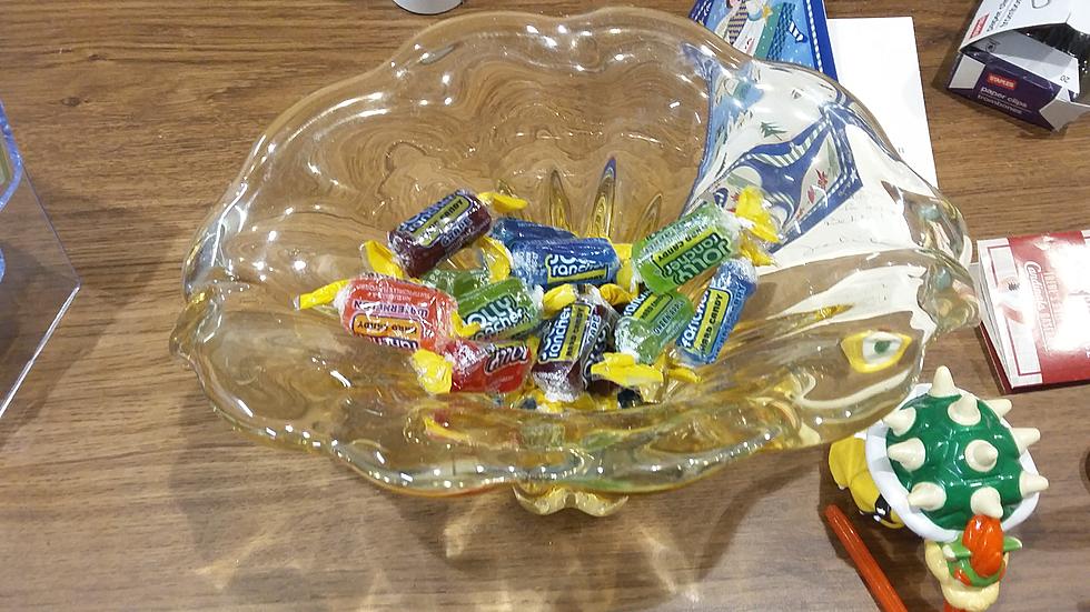I Keep Candy On My Desk, But The Reason Why Is A Little Selfish
