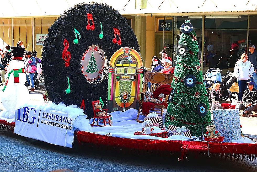 Sedalia Chamber’s Christmas Parade Draws 105 Entries