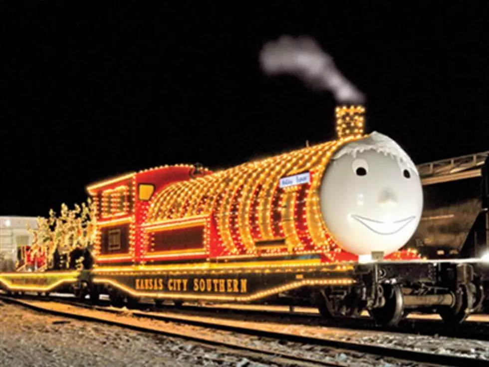 The Holiday Express Train Is Coming Back To Missouri 