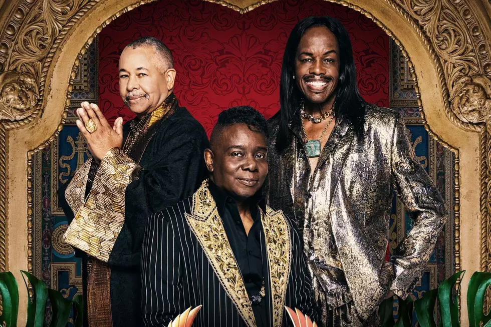 Win Tickets To Party With Earth Wind & Fire In The Ozarks In July