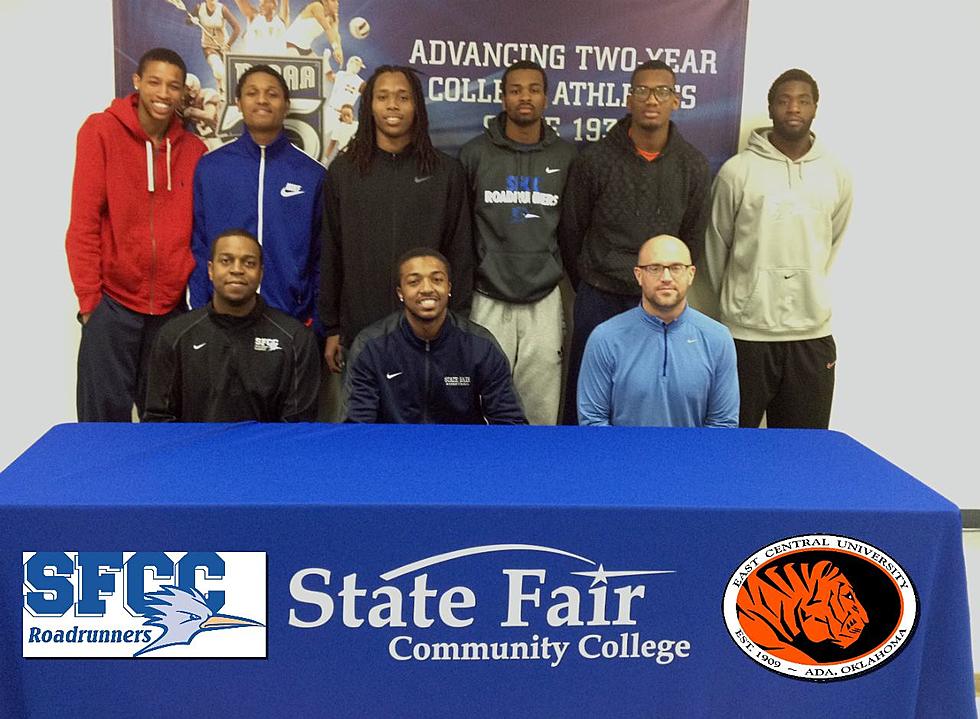 SFCC’s DeRon Hill Signs With East Central University