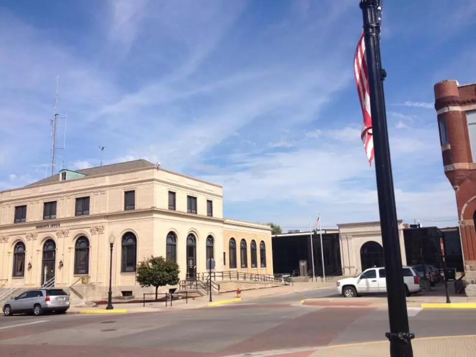 Kansas City Man Arrested For Possession of Marijuana and Drug Paraphernalia