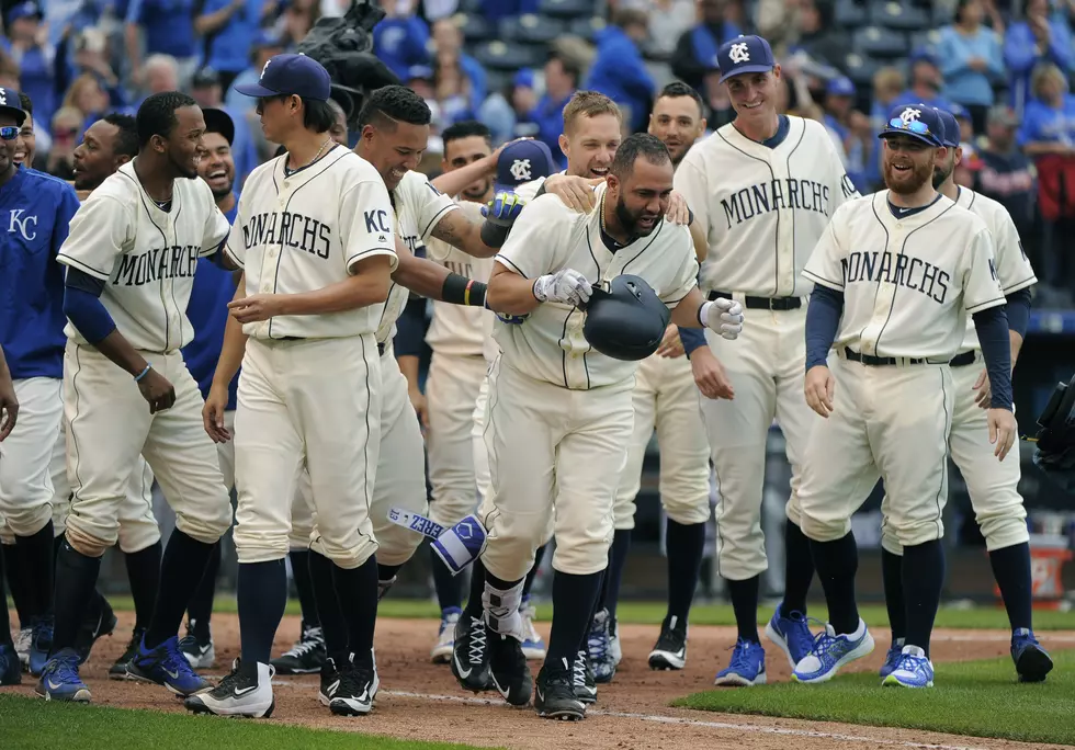 Morales Smacks Walk-Off Home Run, Kansas City Beats Braves in 13