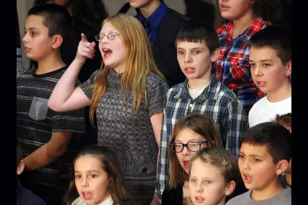 Smith-Cotton Junior High Sixth Graders Perform Christmas Favorites