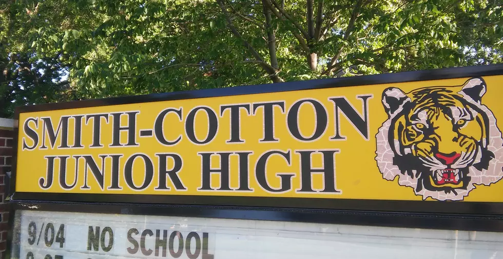 Smith-Cotton Junior High ‘Community Member’ Tests Positive for COVID