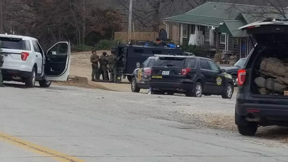 One Man Arrested in Benton County After SWAT Team Called to Motel