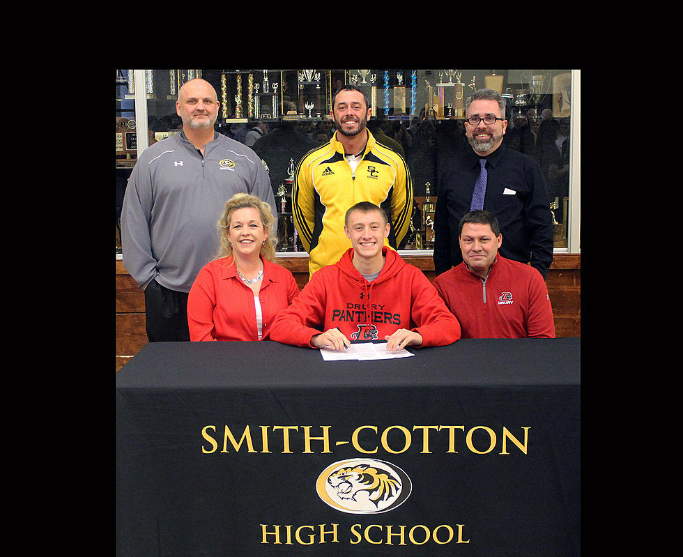 Smith-Cotton Standout Esquivel to Play Soccer at Drury