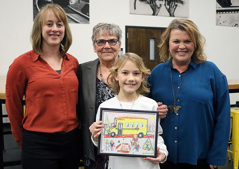 Heber Hunt Student Wins First Grade School Art Contest