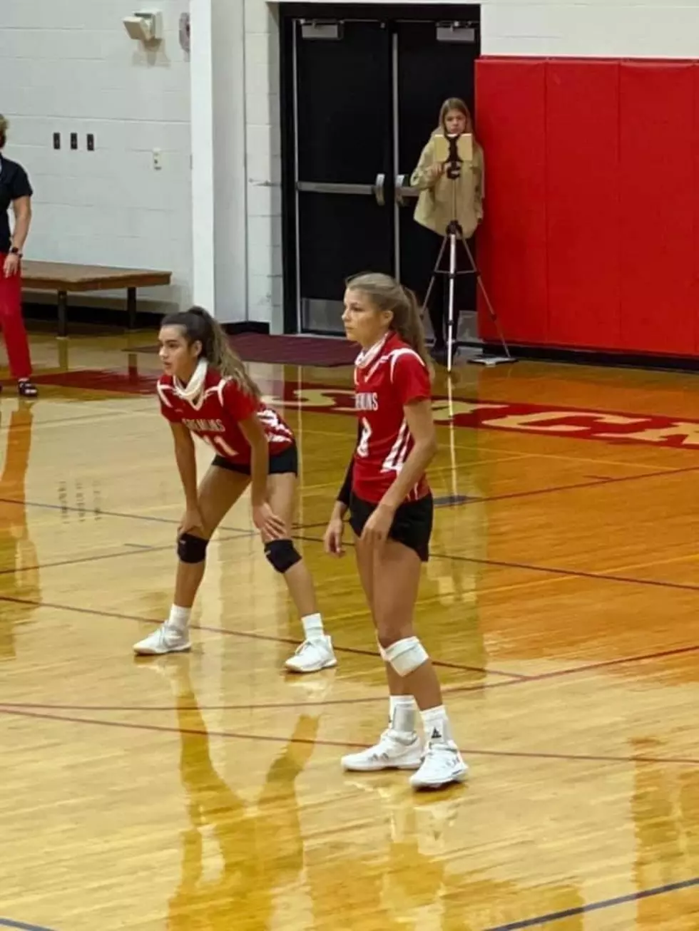 Sacred Heart Volleyball Beats Lincoln Cards