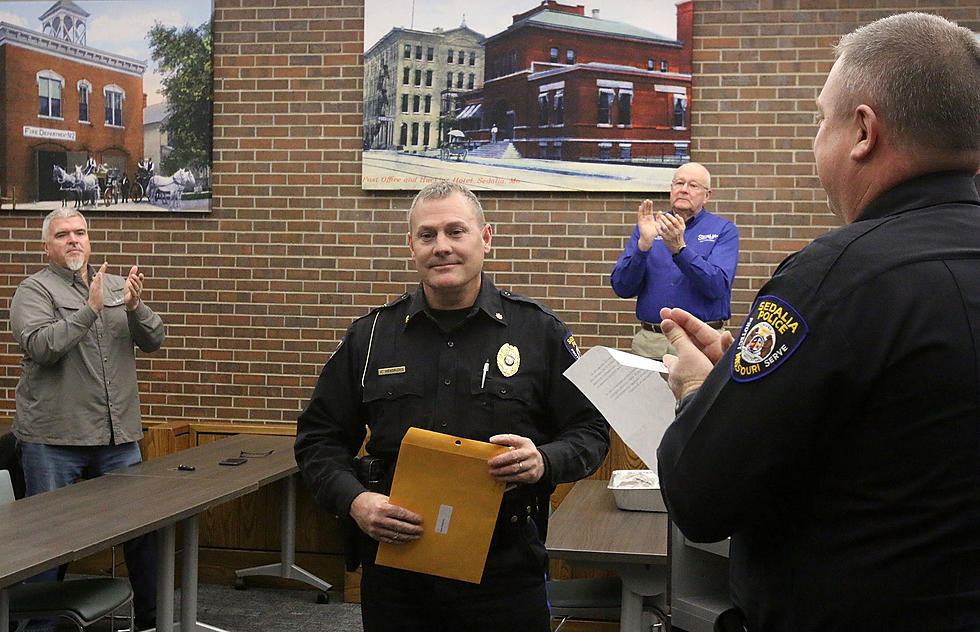 SPD Commander Hendricks Recognized For 25 Years Of Service