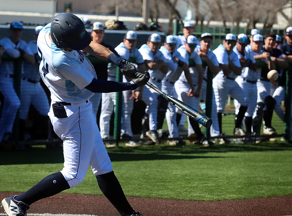 Roadrunners Baseball Falls to KCK in Home Opener