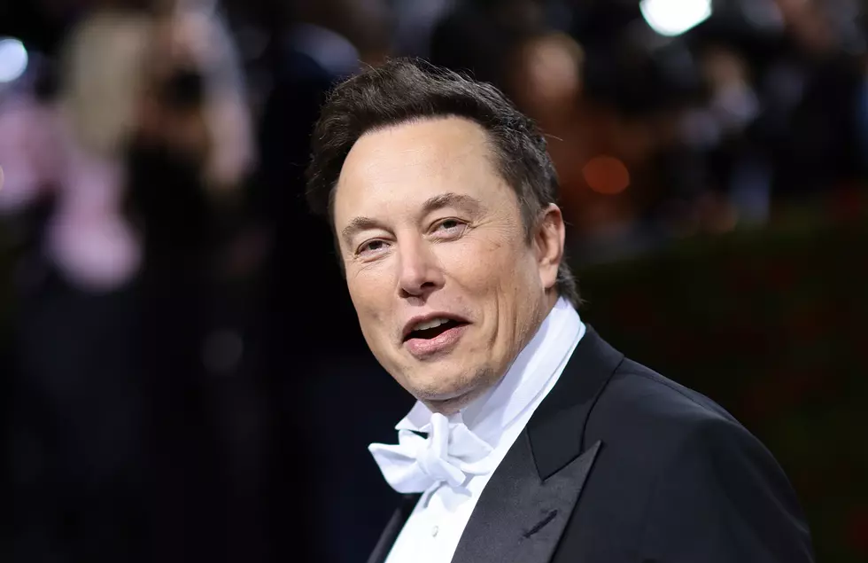 AP Sources: Musk in Control of Twitter, Ousts Top Executives