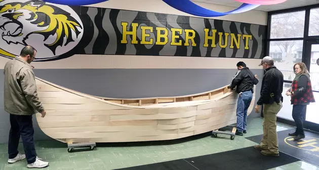 Heber Hunt Elementary Adds Viking Ship To Entrance