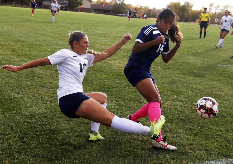 Six Lady Roadrunners earn All-Conference honors