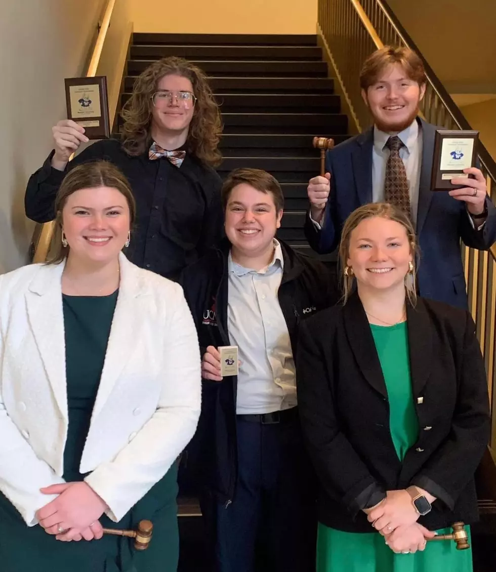 Talking Mules Ranked Ninth In Speech &#038; Debate