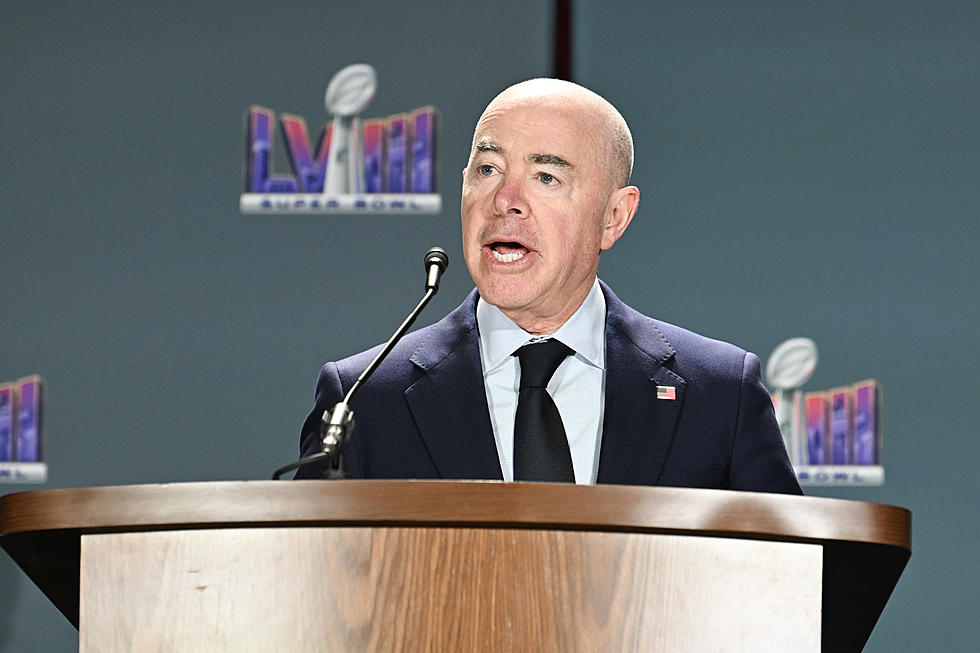 US Homeland Chief Joins Officials in Vegas Declaring Super Bowl a ‘No Drone Zone’