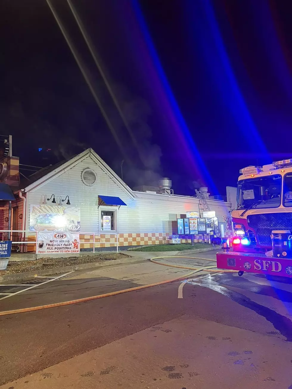 SFD Responds To Fire at Long John Silver's in Sedalia