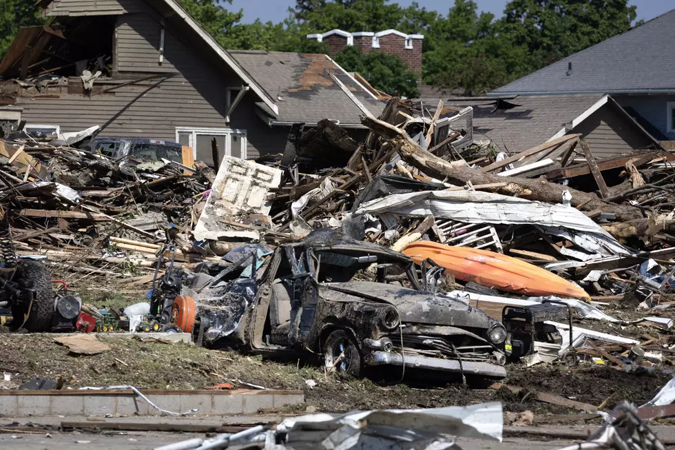 Five dead, three dozen hurt in tornadoes that tore through Iowa